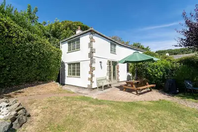 Image de Corner Cottage - Sleeps 6 - Parking - Garden