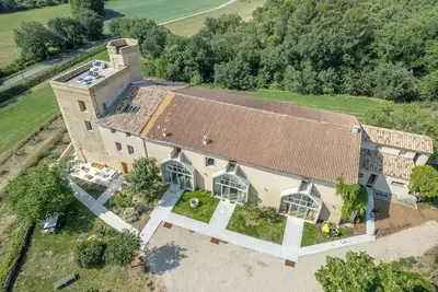 Image de Maison duplex design avec jardin dans le Luberon