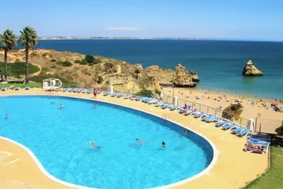 Image de Coastal Escape with Backyard Beach, Inema Ines