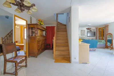 Image de Mas provençal - Vue sur le rocher de Roquebrune