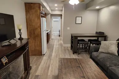 Image de Suite 3 @RidgeRunners ~ 1 mile to Hatfield McCoy Trail Head #1