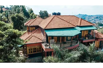 Image de Self Catering holiday home - farm stay at the oasis in the city