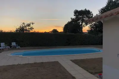 Maison avec piscine privée, au calme, à quelques minutes de l'océan