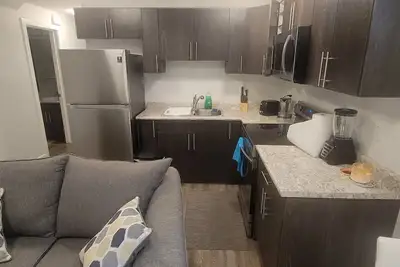 Image de Prestige Suite-beautifully finished 2 bedroom home