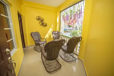 Image de Centrally Located Lovely 3-bedroom Rental unit with Free parking