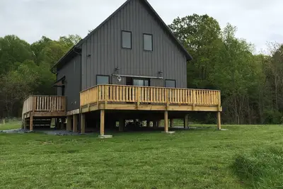 Image de Scandinavian minimalist w/ stunning mountain views