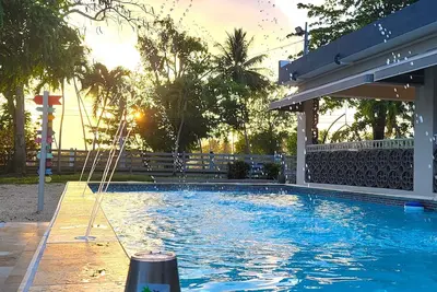 Image de La Hacienda Beach House with Pool Near Rincón-Beach Front. . . Only 1 Minute Walk!