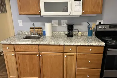 Image de Quiet 3-bedroom home with amazing trees