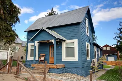 Image de An authentic downtown Roslyn home! Walk everywhere, pets welcome!