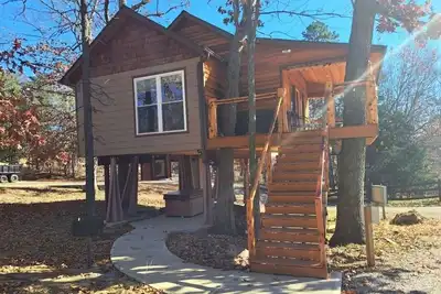 Image de \"Eagle's Nest\" Tree House #5 w/ 2-person hot tub