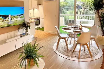 Image de Appart neuf sur le golf 10 min de la mer, 5 min commerces