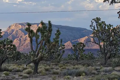 Image de Stunning Views! Rustic cabin facing the base of Grand Canyon West