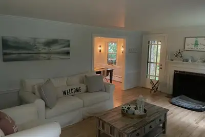 Cute And Cozy By The Shore