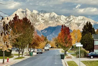 Image de Cozy House + fashion place mall 5 mins away