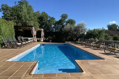 Image de 15 min. /Voiture de Sitges Villa Ilusión. 16 pers. Piscine Xxl by Weekly Villas.
