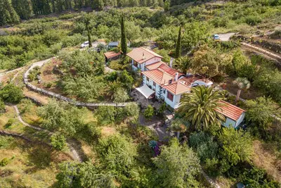 Image de Absolute Ruhe und Alleinlage Über den Wolken, 30. 000m²altkanarischesweingut, pool