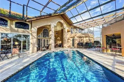 Image de Naples Villa on the Golf Course! 8 Bedrooms Sleeps 20! Pets welcome, 30 day min