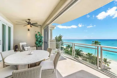 Image de Beachcomber 31 by Grand Cayman Villas