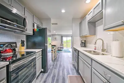 Image de 5 Mi to Branson Strip! Cozy Condo w/ Mtn Views