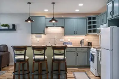 Image de Pet-Friendly 2 Bedroom Unit Near Kettle Moraine, Uww Campus, and Starin Park!