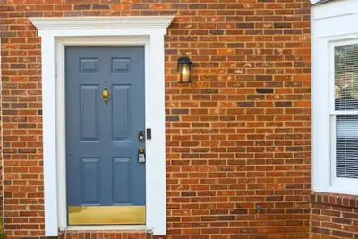 Image de Discounted Gorgeous 2 bed/ 2. 5 bathroom Townhome