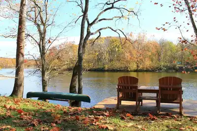 Image de The Perch Riverfront Cabin - Starlink Wi-Fi