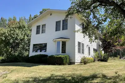 Image de Country Home \"Narnia\" Overlooking Flathead Lake