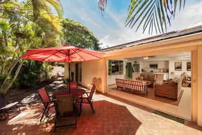 Image de 🏝 Private Home, Large Lanai -2 Minute Walk to Poipu Beach! 🐠