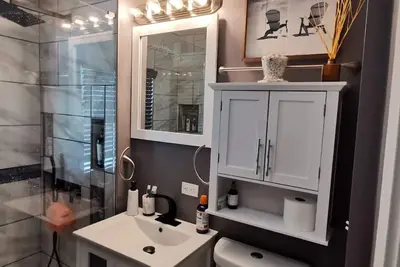 Image de Charming 3 bed/2 bath town home with gorgeous back yard