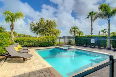 Image de The Golden Bear Villa | Private Pool & Theater