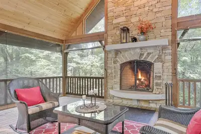 Image de Bear Hug | Incredible Outdoor Living Space with Fireplace