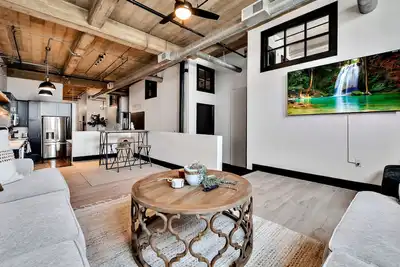 Image de 3 Bedroom Luxury Loft- Walking Distance to Silos/Baylor/Downtown