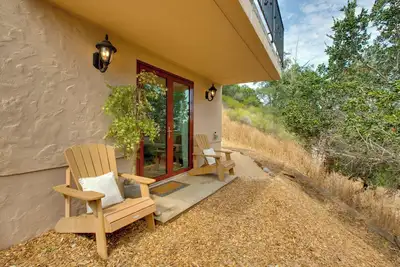 Image de Lovely Belmont Apartment w/ Stunning Views!