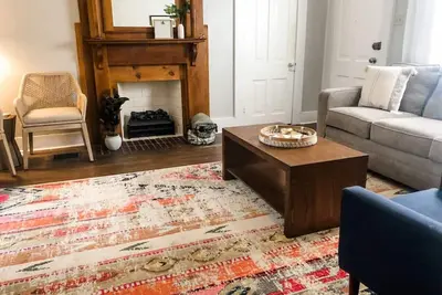 Entire Duplex (both sides) in Historic Oakwood