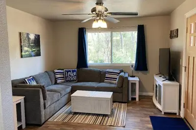 Image de Guest House with Private Hot Tub, Shared Pool, and Walk to Town