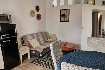 Image de Maison charmante rénovée à 200m de la plage, terrasse sud, centre-ville La Faute-sur-Mer