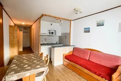 Image de Studio lumineux & fonctionnel proche pistes et commerces - Balcon - Animaux acceptés