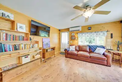 Image de Lovely Waldo Cottage Escape - Pet Friendly!
