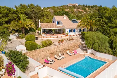 Image de Charming, Eco friendly, 4 bed house overlooking Salema with sea views