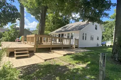 Image de Beautiful Cottage With Water Access and Kayaks!