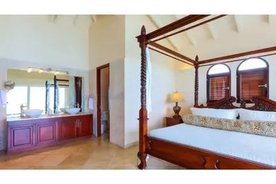 Image de Luxury 2 Bed Beachfront Penthouse- Simpson Bay