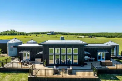Image de Gorgeous Private Vacation Home -Pool, Hot Tub, Sauna and View, Disc Golf Course