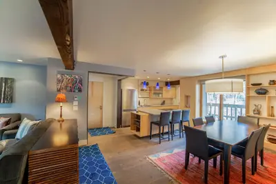 Image de 3 Bd Aspen Condo on River
