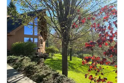 Image de Village Hallmark House - Stunning Winter Chalet w/ Views & Walk to Town