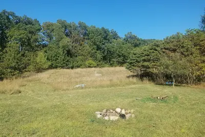 Image de Rustic camping on 20 Acres of woods and millions of stars in Dowagiac, Mi.