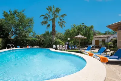 Delightful three bedroom with heated pool