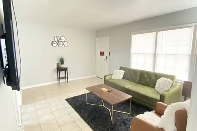 Image de Relaxing Suite B- 2 minutes to Phoebe