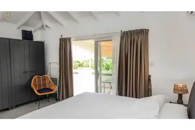 Image de Pelican Key Ocean View 3 Bedroom 2 Bathroom Condo