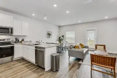 Image de Luxury Townhome Near Downtown And Pensacola Beach
