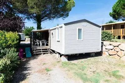 Image de Mobil-home Loggia Confort 24 m² 2 chambres + terrasse couverte + Tv 4 personnes